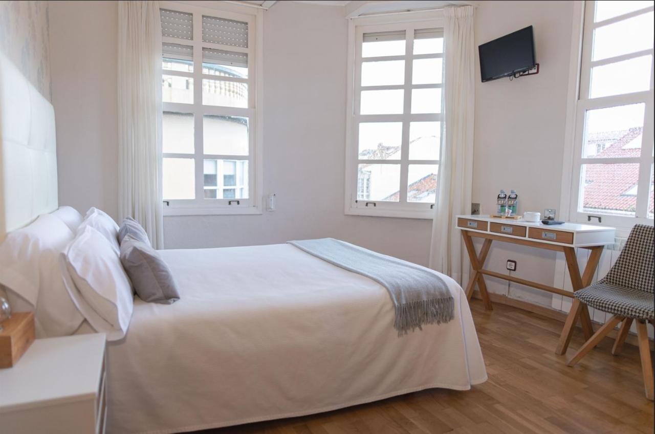 Hostal Zahara Ferrol Zewnętrze zdjęcie