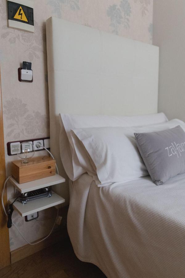 Hostal Zahara Ferrol Zewnętrze zdjęcie